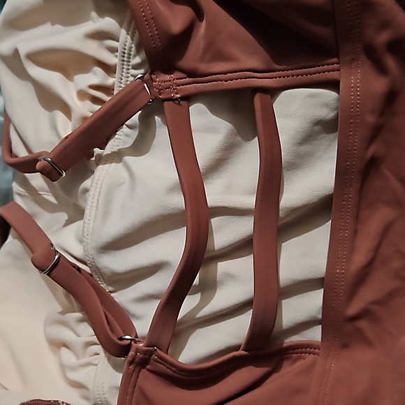 Cupshe Women Swimsuit One Piece Squre Neck Spaghetti Strap Adjustable XS - Picture 5 of 9